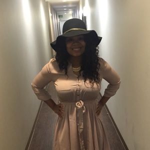 Meet your Posher, Monique